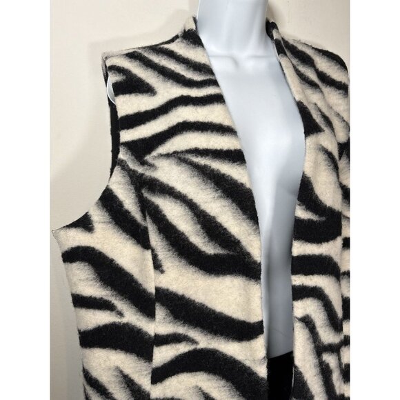 CHICOS Zebra Animal Faux Fur Wool Blend Vest Black White Size 2 US 12 Large - Picture 2 of 8